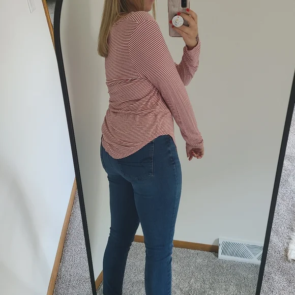 Old Navy Striped Pink And White V-Neck Long Sleeve Top - Picture 6 of 13